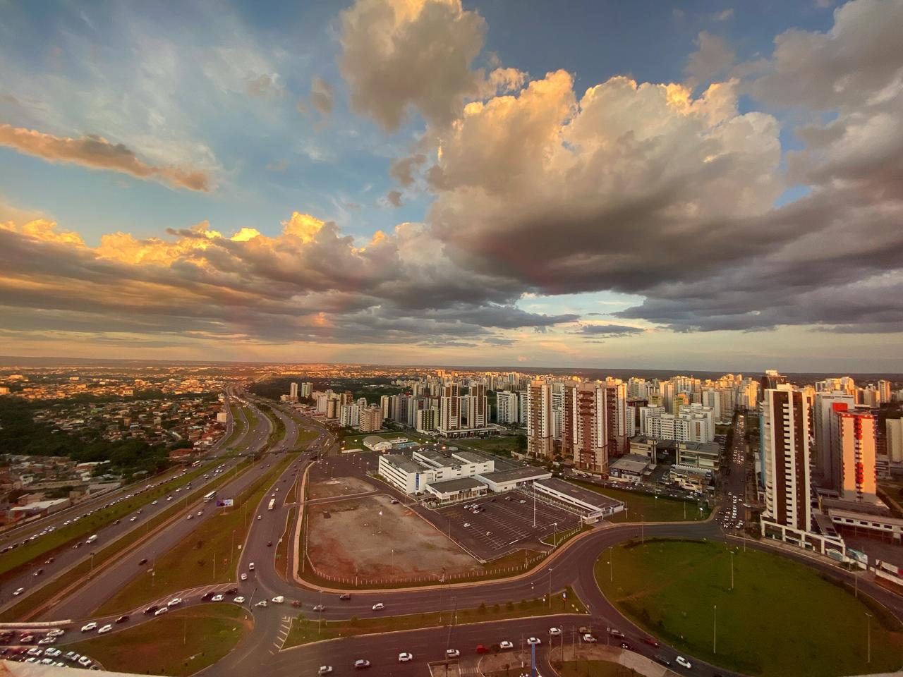 Alta Mente - Vista com nuvens.jpg