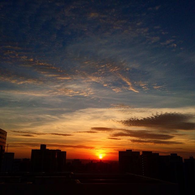 Nascer do sol Brasília.jpg